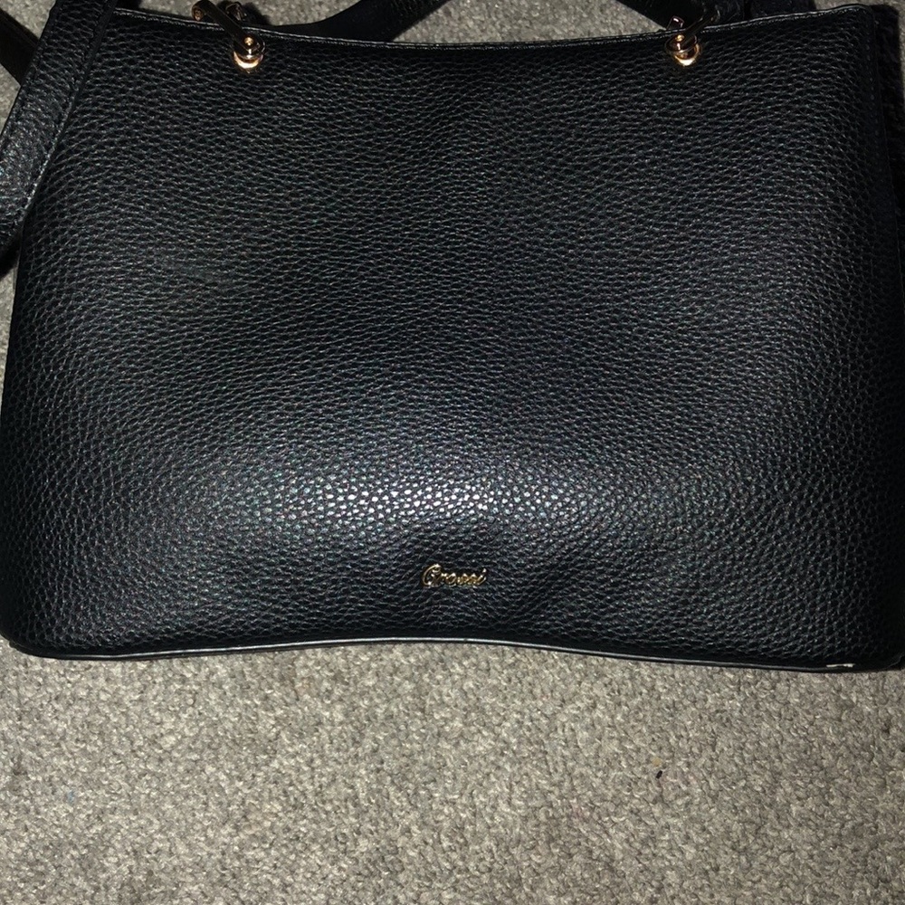 Donated. Crossbody leather purse - Picture 7 of 16